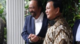 Di kediamannya, Ketua Umum Partai Gerindra sekaligus presiden terpilih Prabowo Subianto menerima kunjungan Ketua Umum Partai NasDem Surya Paloh, pada Kamis (25/4/2024) sore. (Dok. Tim Media Prabowo Subianto)