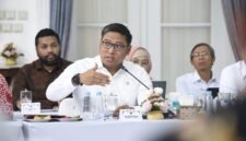 Wakil Menteri Pertanian (Wamentan), Sudaryono saat mengikuti Rapat Koordinasi Dalam Rangka Swasembada Pangan Nasional di Gedung Pakuan. (Dok. Kementerian Pertanian)