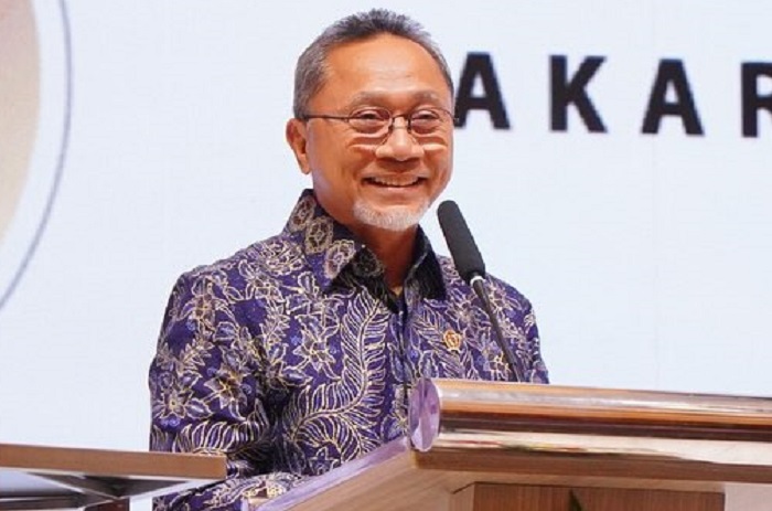 Menteri Koordinator Bidang Pangan Zulkifli Hasan menyebut impor sapi hidup tanpa kuota dimulai, pemerintah targetkan 2 juta ekor hingga 2029. (Facebook.com @Zulkifli Hasan)