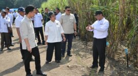 Wakil Presiden Gibran Rakabuming Raka menyampaikan mandat Presiden untuk membereskan persoalan klasik pertanian seperti pupuk, harga, hingga praktik mafia pangan. (Dok. Biro Komunikasi dan Layanan Informasi, Kementerian Pertanian)